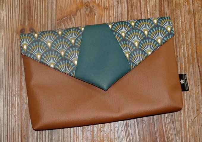 Pochette de soirée en simili cuir